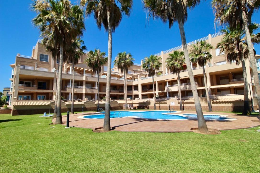 Apartamento Ático espectacular con piscina privada en primera línea de playa Dénia Exterior foto